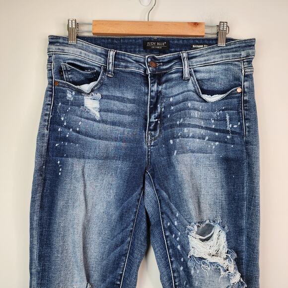 Judy Blue Boyfriend Fit Distressed Jeans Size 11/30 Mid Rise Ripped Denim - Picture 2 of 8